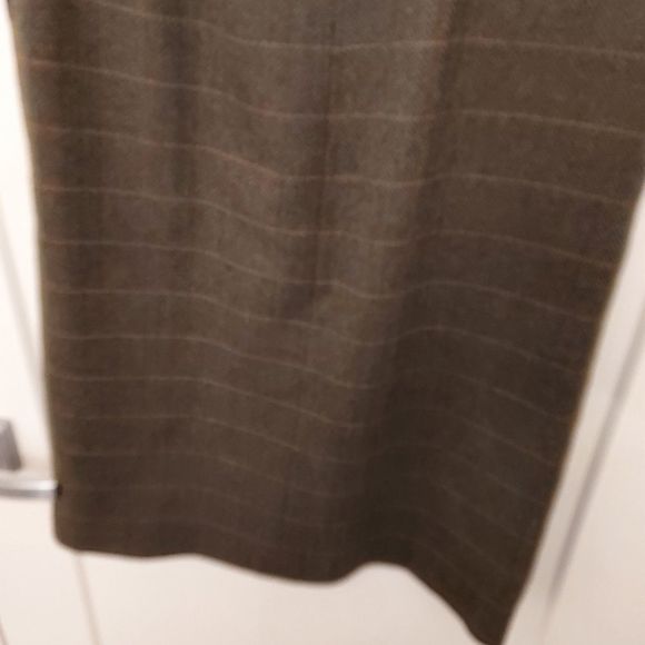 VINTAGE Wool Skirt made in France - Picture 6 of 13